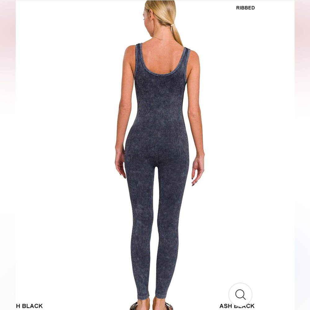 NEW Zenana Stone Washed Ribbed Seamless Sport Romper Size L/XL - Picture 2 of 3